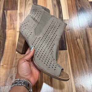Tom’s Perforated Peep-Toe Ankle Boots - Taupe